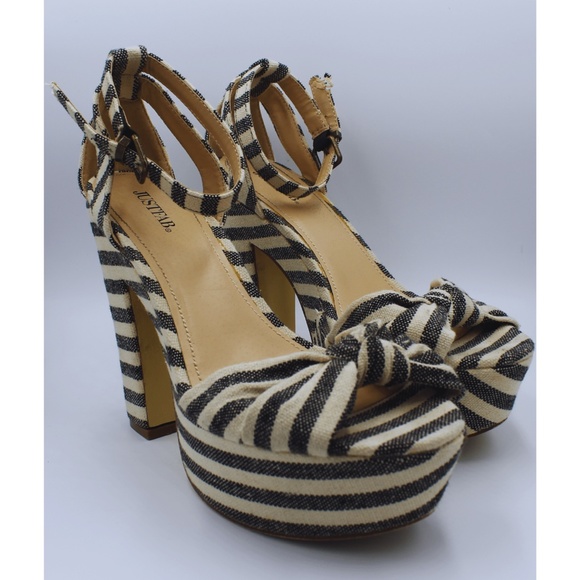 JustFab Lawren Sandals - Picture 5 of 8